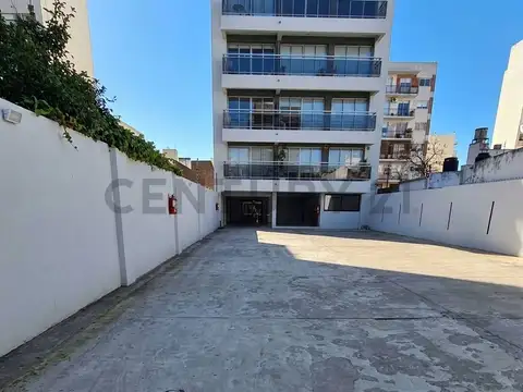 Cochera descubierta en Barrio La Loma, La Plata