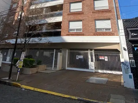 Departamento en  venta, en dúplex, 2 cocheras, Luminoso