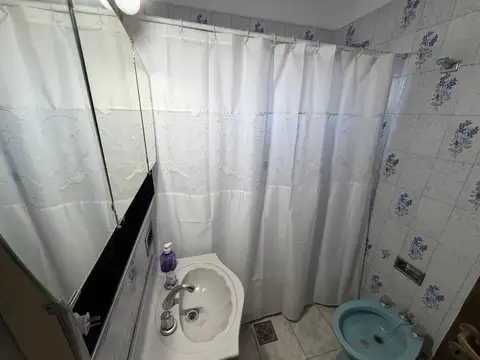 Depto Tipo Casa 4 ambientes con 2 baños