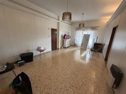 Alquiler PH de 4 ambientes en Wilde