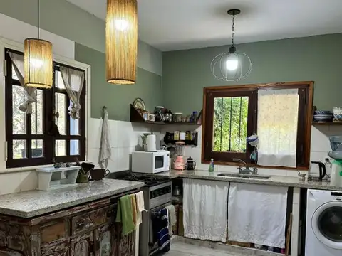 Casa 3 ambientes con 2 baños