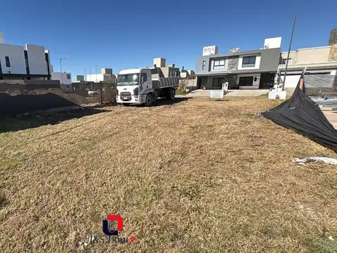 Lote en Docta Boulevard
