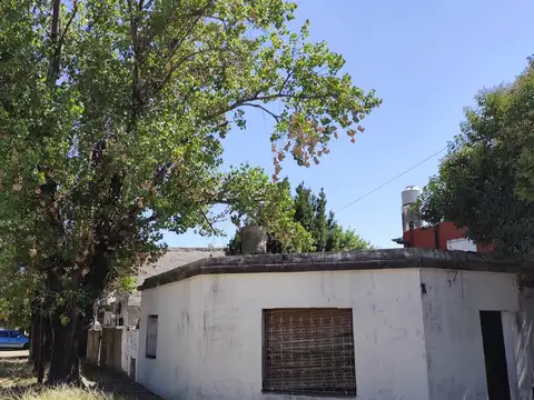 Casa a refaccionar de 2 ambientes Ituzaingó Norte