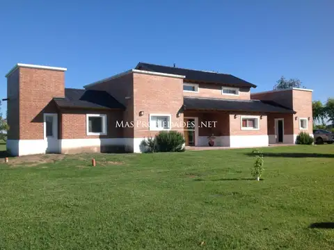 Venta Casa en Chacras De Uribelarrea 3 Dormitorios Cañuelas