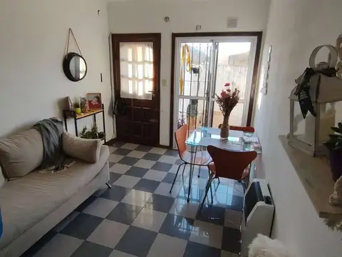 Depto Tipo Casa en Venta 36 años