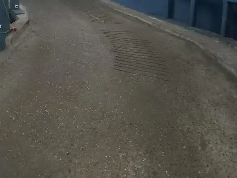 VENTA DE GARAGE COLONIAL Y 2 LOCALES EN PLENO CENTRO