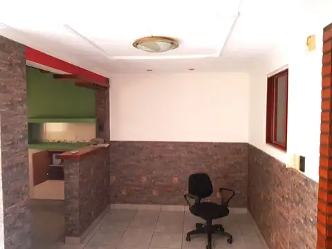 VENTA CASA INTERNA ÚNICA  BARRIO LUDUEÑA