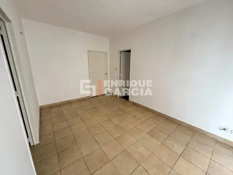 Departamento en Alquiler en Coghlan, $ 500.000