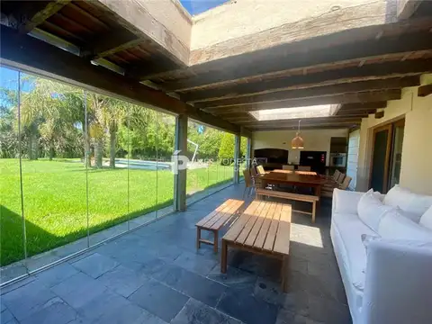 Casa en Alquiler de 4 dormitorios