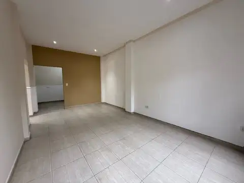 Depto Tipo Casa en Alquiler de 2 ambientes