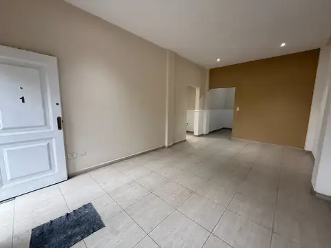 Depto Tipo Casa en Alquiler de 1 dormitorio