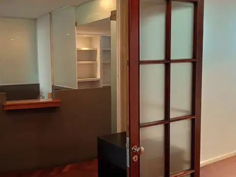 Oficina en Venta 66 años