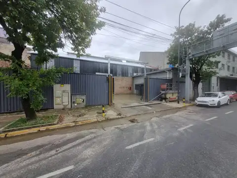 Depósito a estrenar en Barracas