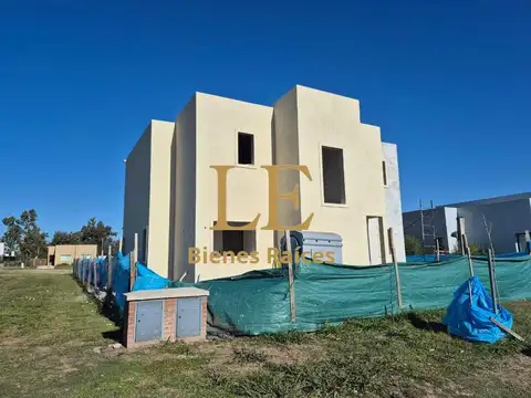 Venta casa en el Barrio Santa Elisa, Pilar del Este. Pilar