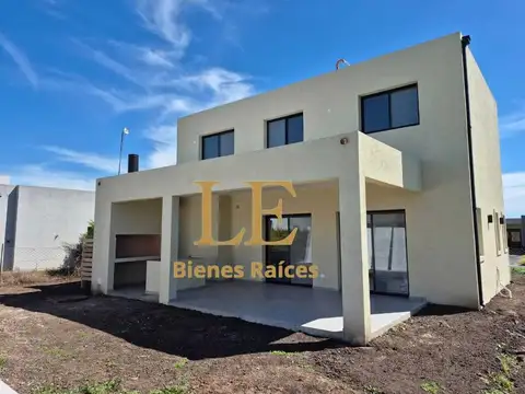 Venta casa en el Barrio Santa Elisa, Pilar del Este. Pilar
