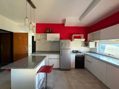 DEPARTAMENTO DE 2 AMBIENTES AL FRENTE CON BALCON