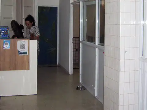Local en Alquiler Via Pública