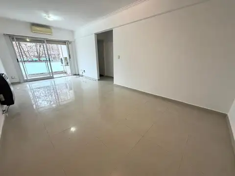 Avellaneda 1000, Piso 1