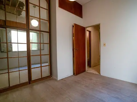 Depto Tipo Casa en Venta 76 años