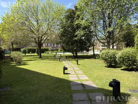 Jardines de San Isidro - PB con jardín