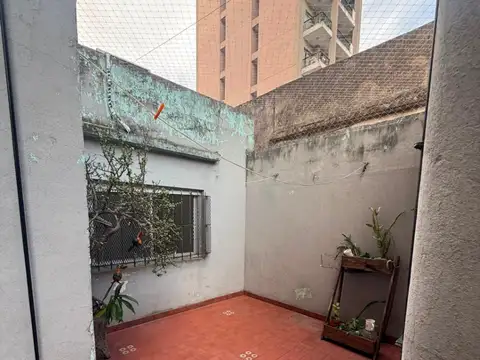 Depto Tipo Casa en Alquiler de 2 dormitorios