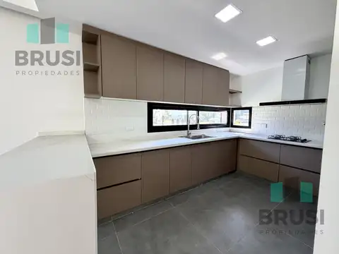 Casa en Venta en Lagos de San Eliseo, USD 245.000