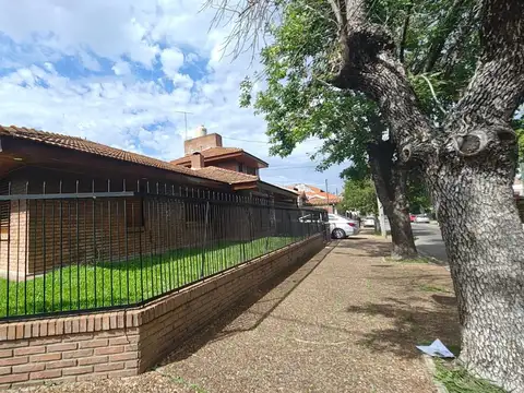 Casa en Alquiler en Martinez Santa Fe / Fleming, $ 2.500.000
