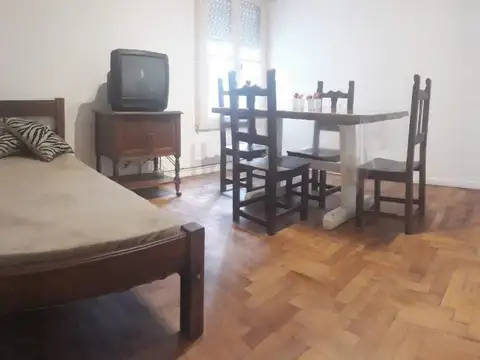 Cuzco 100, Piso 2
