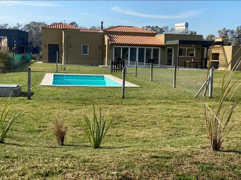 Alquiler anual (o temporal) casa estilo campo en Medal, Pilar
