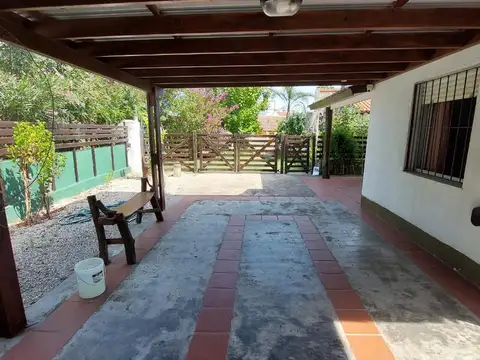 Casa 3 ambientes con 1 baño