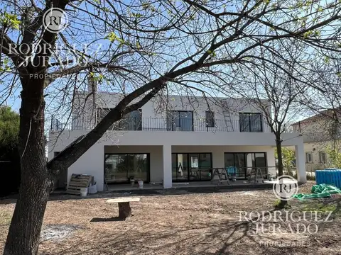 Casa En Las Lomas - Haras Santa Maria - 346m2 Con 5 Dorm