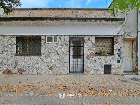 VENTA | PERMUTA - Casas de 1 y 2 dormitorios - 2 propiedades separadas - Barrio Echesortu, Rosario.