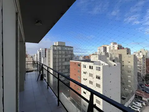 Departamento Alquiler 4 ambientes con Balcon en La Perla