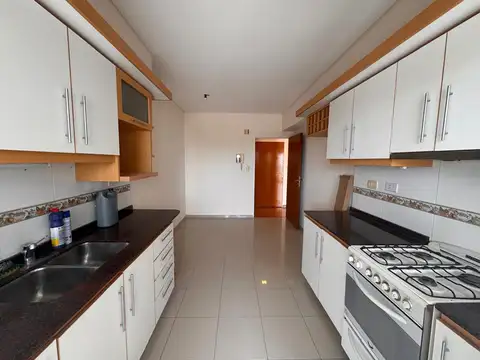 Departamento en Alquiler en Urquiza R, $ 1.800.000
