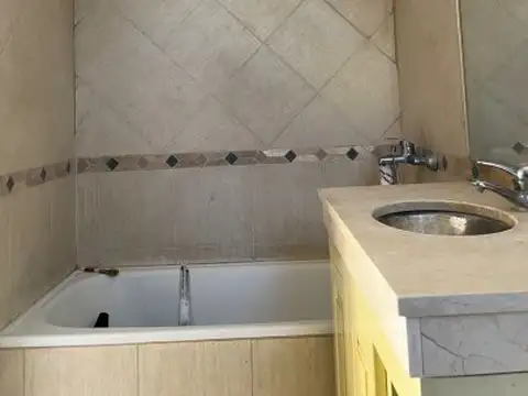 Alquiler Depto. Monoambiente Edif. Barcelona III