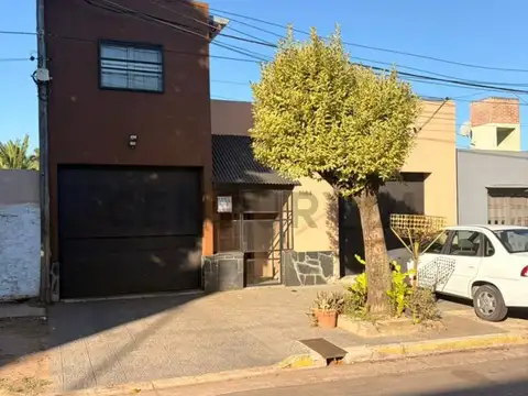 Calle 20 e/ 72 y 73 | Casa en venta – Excelente estado
