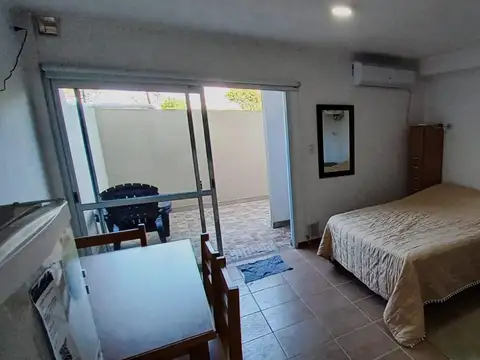 Dpto En Venta!! Monoambiente Amoblado Con Patio!