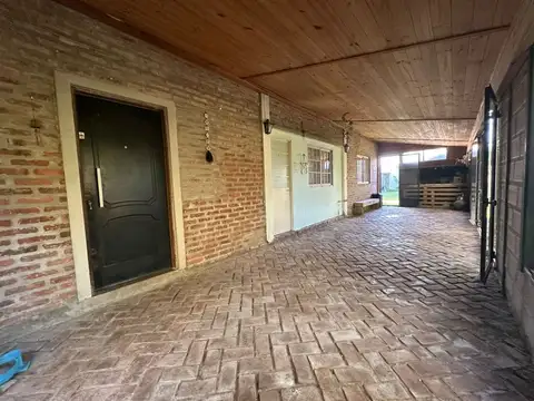 Casa 4 ambientes con 1 baño