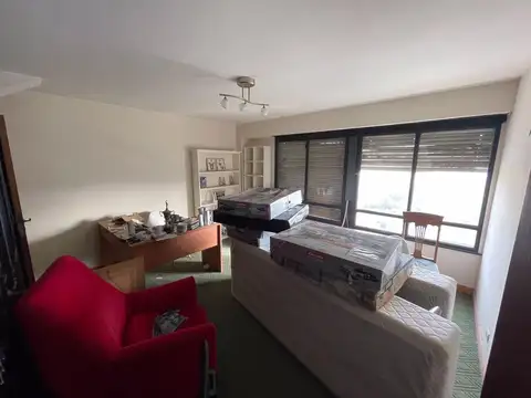 Oficina en Alquiler 60 años