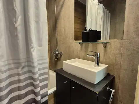 Humboldt al 600 entre Villaroel y Av. Corrientes