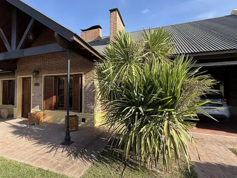 Casa en Venta en Roque Perez, USD 256.500