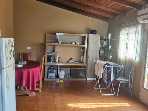 Casa en Venta en Barrio Parque, USD 153.000