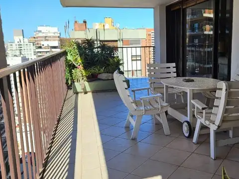 Piso a la venta con balcón en Belgrano