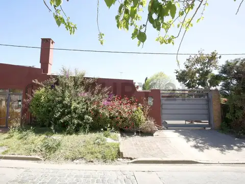 Casas en venta en Gonnet - ideal inversores