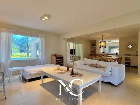 Casa en Venta al Oeste