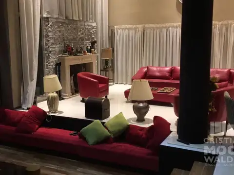 Casa en Venta de 5 dormitorios