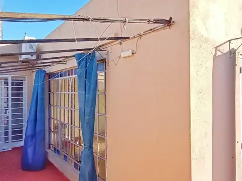Depto Tipo Casa en Alquiler 45 años