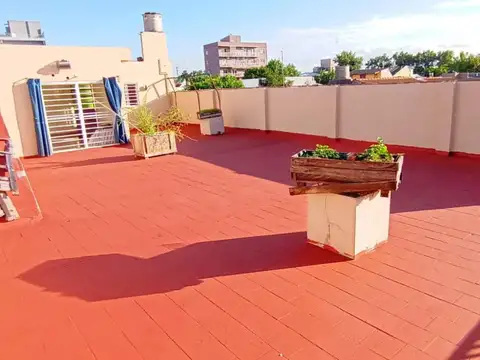 Depto Tipo Casa en Alquiler de 2 ambientes