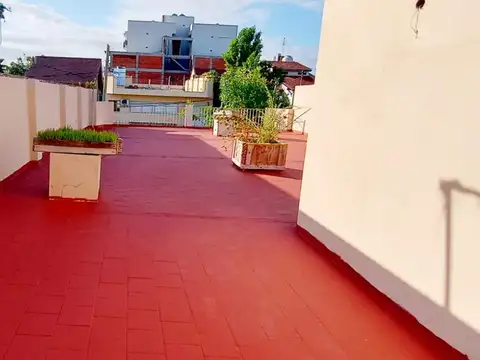 Depto Tipo Casa 2 ambientes con 1 baño