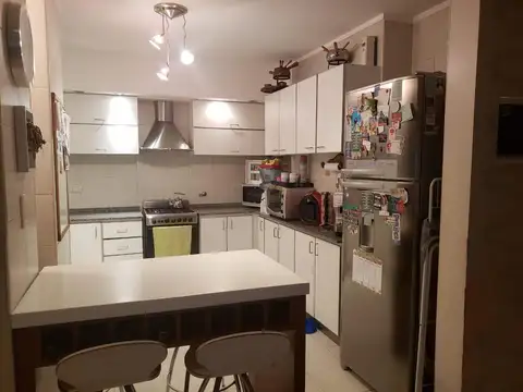 ECHEVERRIA 36 - PISO 5 AMBIENTES - DOBLE COCHERAS